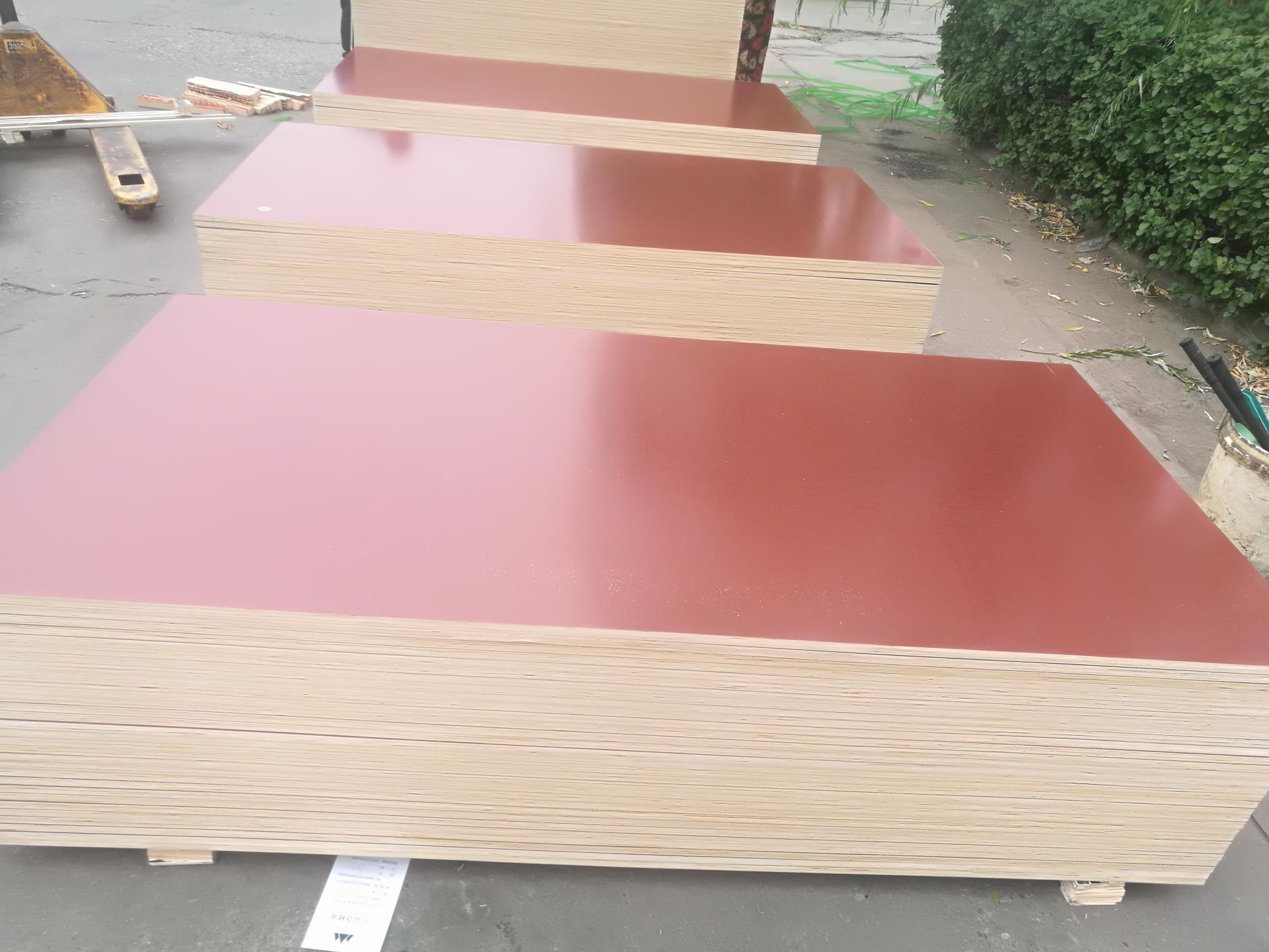Red Film Faced Plywood